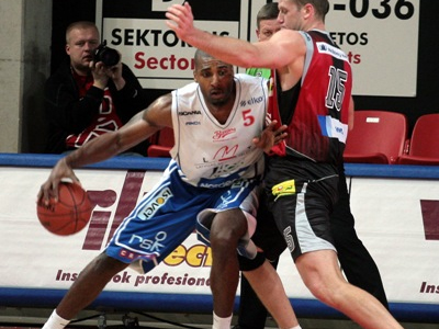 Υπέγραψε στην Καβάλα ο Demetrius Darnell Alexander