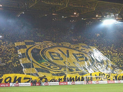 «Τρίποντο» για τη Ντόρτμουντ