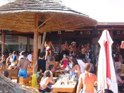 Το κράτος προστατεύει αυτούς που σας κλέβουν