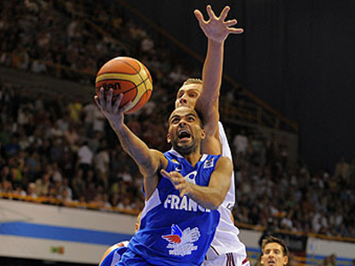 Τρία στα τρία η Γαλλία, 69-64 τη Ρωσία