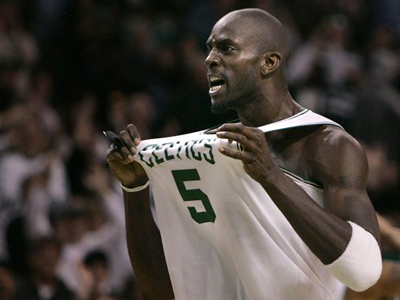 Πατάει παρκέ ο Κέβιν Γκαρνέτ