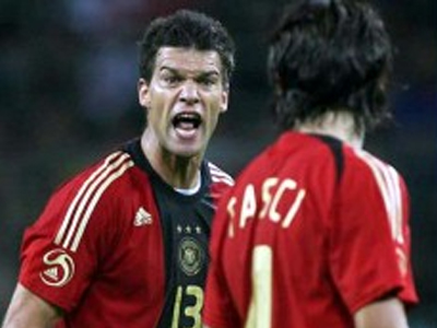 Έξω ο Τάσκι, μέσα ο Μπάλακ στη Γερμανία