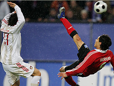 Συνεχίζουν χέρι-χέρι Αμβούργο και Λεβερκούζεν