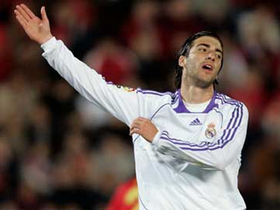 Πλήγμα με Ιγκουαΐν στη Ρεάλ Μαδρίτης