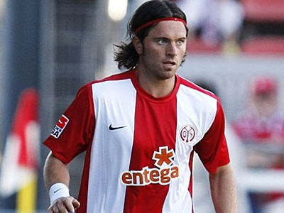 Ανακοίνωσε Χούγκλαντ η Σάλκε