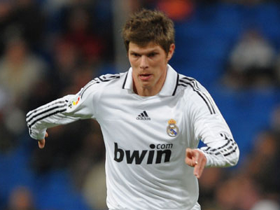 Υπέγραψε στη Milan ο Huntelaar