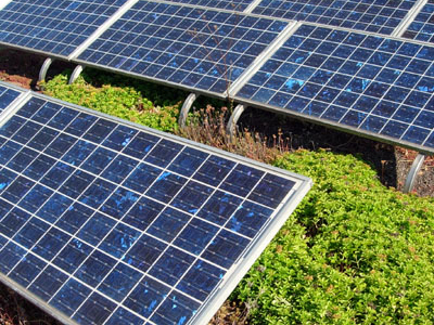 Τα πρώτα φωτοβολταικά στις στέγες