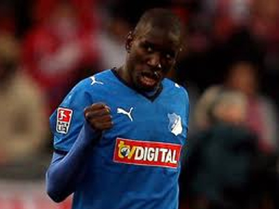 «Τρίποντο» η Χόφενχαϊμ, 3-2 τη Γκλάντμπαχ