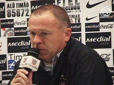 Αναλαμβάνει ο Μενέζες