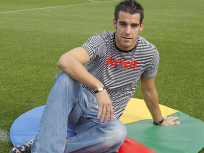 Έξω ο Βίγια, μέσα ο Νεγκρέδο