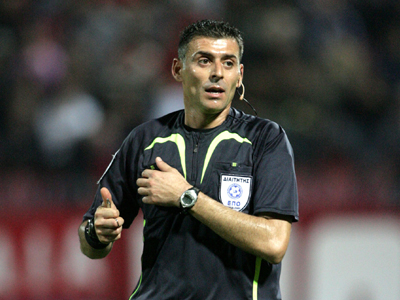 Ο Μιχάλης Ντάκος «σφυρίζει» στο ΑΕΚ-Ηρακλής