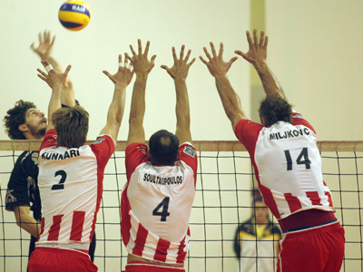 Πέρασε από την ΑΕΚ, 3-1 σετ ο Ολυμπιακός