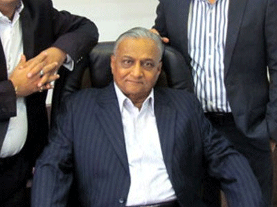 Eργοδότης μοίρασε σπίτια, διαμάντια και αυτοκίνητα σε 1.200 εργαζόμενους