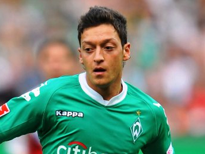 Πήρε τον Οζίλ