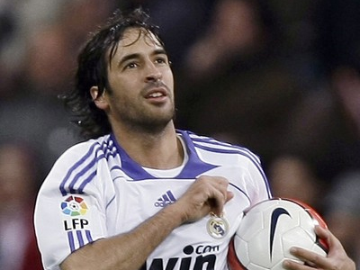 «Τέλος εποχής» για Ραούλ