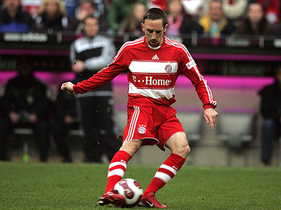 Χένες: Ή ανανεώνει ή φεύγει ο Ριμπερί