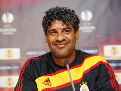 Rijkaard: Κοιτάμε να νικάμε σε όλα τα παιχνίδια