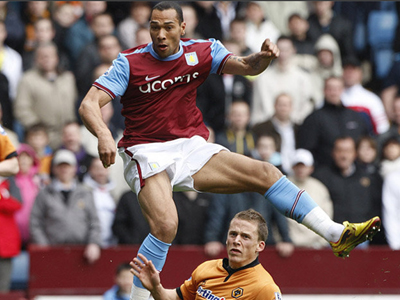 «Αυτοκτόνησε» η Βίλα, 2-2 με τη Γουλβς