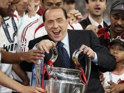 Δεν πουλάει ο Μπερλουσκόνι