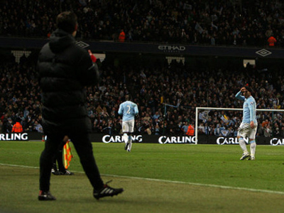 Φουντώνει η κόντρα Τέβες – Νέβιλ