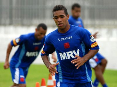 Αγόρασε τον Άλεξ Τεξέιρα η Σαχτάρ