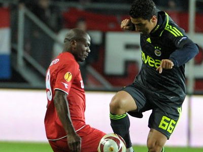 Δεν πέφτει από την κορυφή η Τβέντε