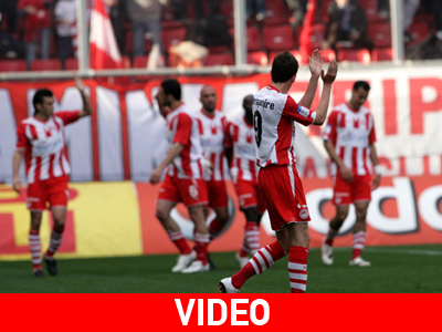 Με νύχια και με δόντια ο Ολυμπιακός, 2-0 τον Ατρόμητο