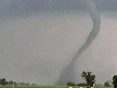 Ανεμοστρόβιλος στην Ζάκυνθο Ανεμοστρόβιλος στην Ζάκυνθο