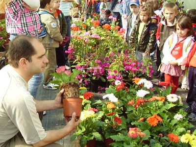 Ευτυχισμένοι όσοι ασχολούνται με τα λουλούδια!