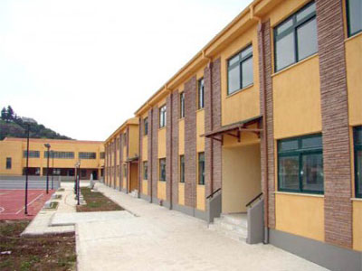 Δωρεάν ιδιαίτερα μαθήματα από δέκα καθηγητές στην Καλαμπάκα