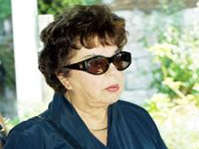 Στη γειτονιά των αγγέλων η Καίτη Λαμπροπούλου