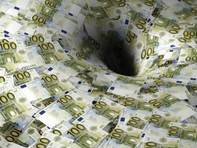 Κατ’ αντιπαράσταση εξέταση Μ. Λεμούσια και Π. Σαξώνη για τη «μαύρη τρύπα»