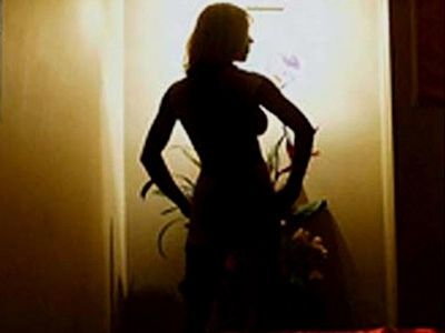 «Πουλούσε» τη γυναίκα του για 20 ευρώ