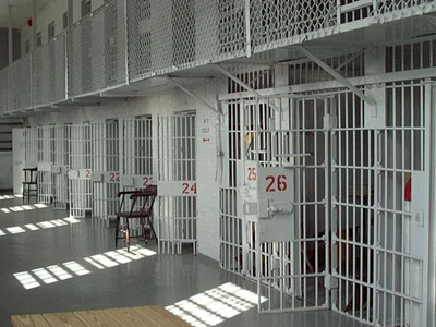 Το Υπ. Δικαιοσύνης για δημοσιεύματα της zougla.gr