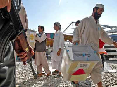 Επιτυχημένες οι εκλογές στο Αφγανιστάν, δήλωσε ο πρόεδρος Καρζάι