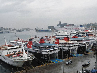 Στο ΣτΕ οι ακτοπλόοι για τις ανώτατες τιμές στα εισιτήρια