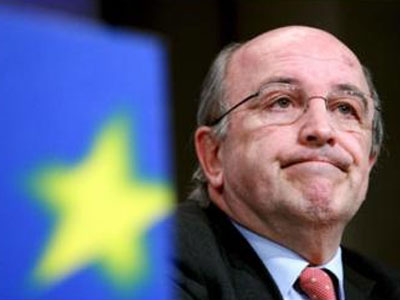 Ανυποχώρητα πιεστικός ο Αλμούνια στην περίπτωση της ελληνικής οικονομίας