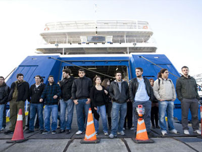 Συνεχίζουν την απεργία οι ναυτικοί