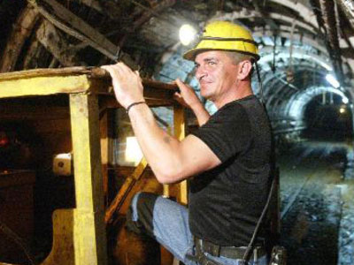 Τέλος τα «βαρέα και ανθυγιεινά» για 250.000 εργαζομένους