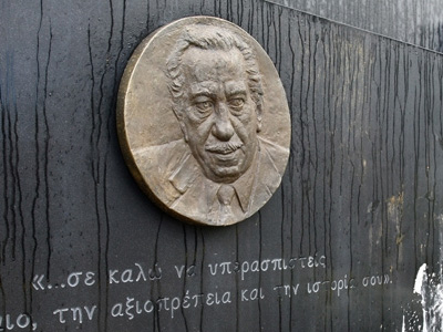 Για λύτρα η κλοπή του λειψάνου του Τ. Παπαδόπουλου;