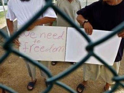 Απελευθερώνονται 2 πολιτικοί κρατούμενοι