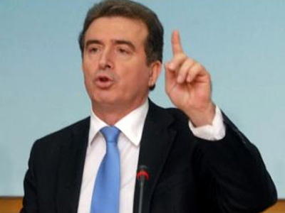 Οδηγίες Χρυσοχοΐδη σε αστυνομικούς διευθυντές