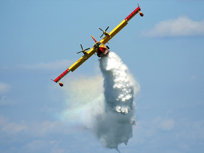 Σβήνουμε και φωτιές στην Αλβανία