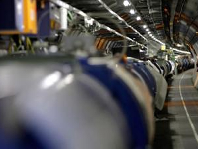 Στο «ρελαντί» θα λειτουργήσει ο επιταχυντής του CERN