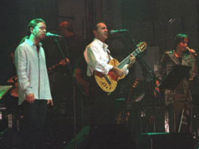 Ο Γ. Νταλάρας τραγούδησε στη Νέα Υόρκη