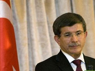 Να πιέσει η ΕΕ την Κύπρο ζητά ο Νταβούτογλου