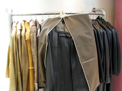 Καθαρίστε σωστά τα δερμάτινα