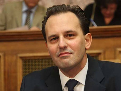 «Δεν υποχωρούμε από τις εθνικές θέσεις λόγω χρέους»