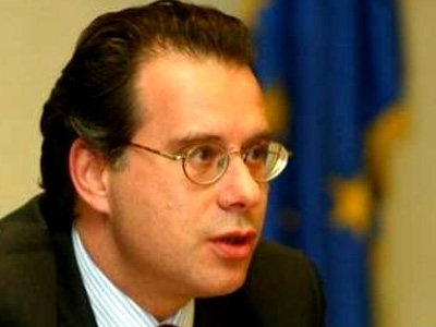 ΝΔ: «Κουρελόχαρτο» οι προεκλογικές εξαγγελίες του ΠΑΣΟΚ
