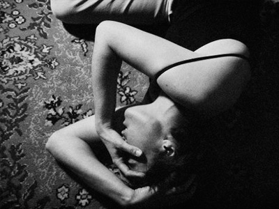 Διεθνής Αμνηστία: Nα πάψει η ενδοοικογενειακή βία